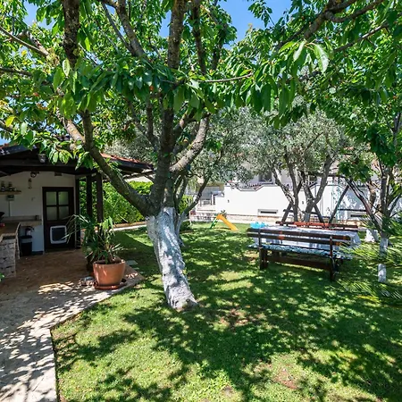 Daire With Parking Space Stinjan, - 23546 *