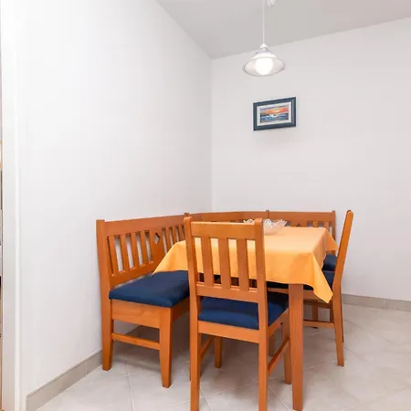 With Parking Space Stinjan, - 23546 Apartman