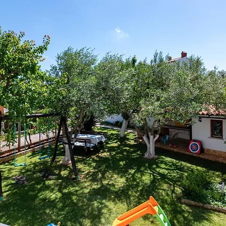 With Parking Space Stinjan, - 23546 Apartman *