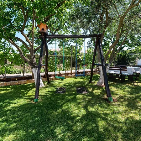 With Parking Space Stinjan, - 23546 Pula