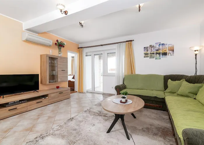 Apartment With Parking Space Stinjan, - 23546 *