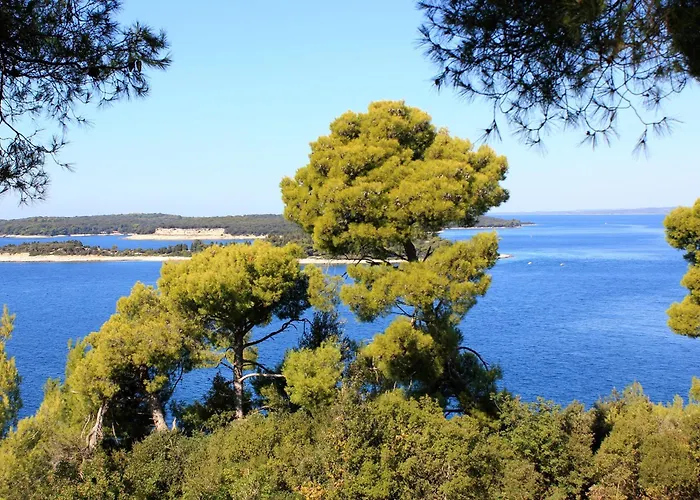 Apartment With Parking Space Stinjan, - 23546 *