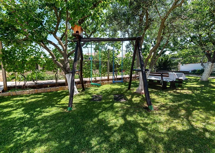 With Parking Space Stinjan, - 23546 Pula