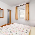 With Parking Space Stinjan, - 23546 Apartment