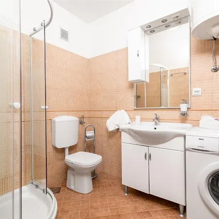 With Parking Space Stinjan, - 23546