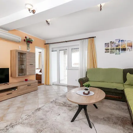 Apartment With Parking Space Stinjan, - 23546 *